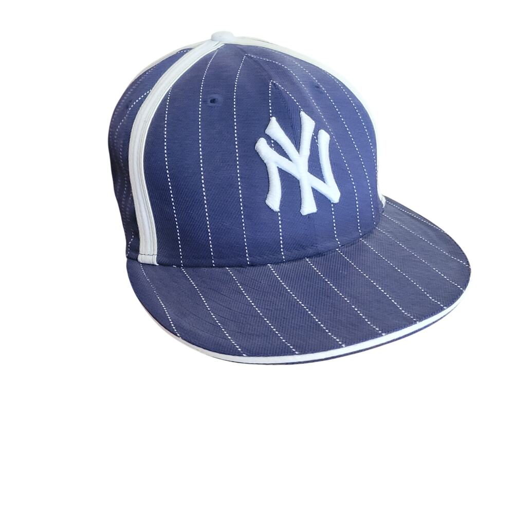 New York Yankees New Era 59Fifty Black Pinstripe Fitted Hat Size 7 100% Wool